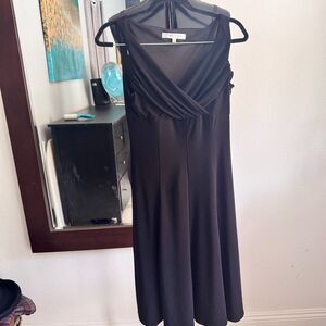 Evan-Picone Women’s Black Sleeveless Midi Dress Size 6 | V-Neck Empire Waist LBD